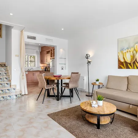 Ruime Woning Aan Golfbaan * Rojales